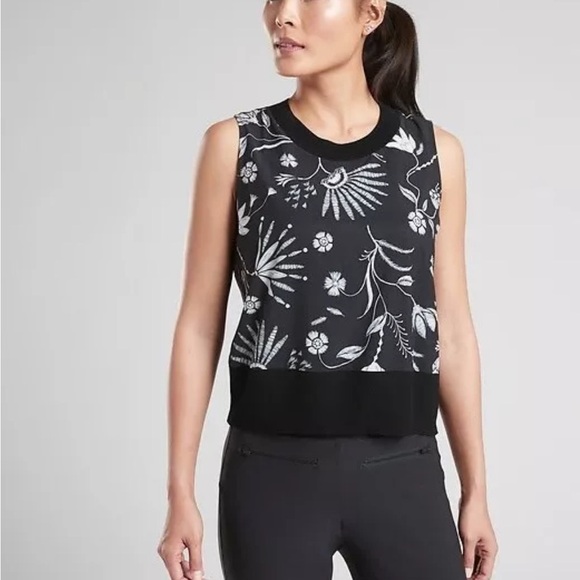 Althleta Sz XS Black Floral Print Ribbed Shell Zephyr Tank Top Black UPF 50+ - Picture 7 of 8